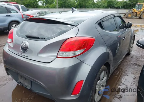 2014 Hyundai Veloster Base W/Black z USA, uszkodzony, nr VIN KMHTC6AD6EU209005